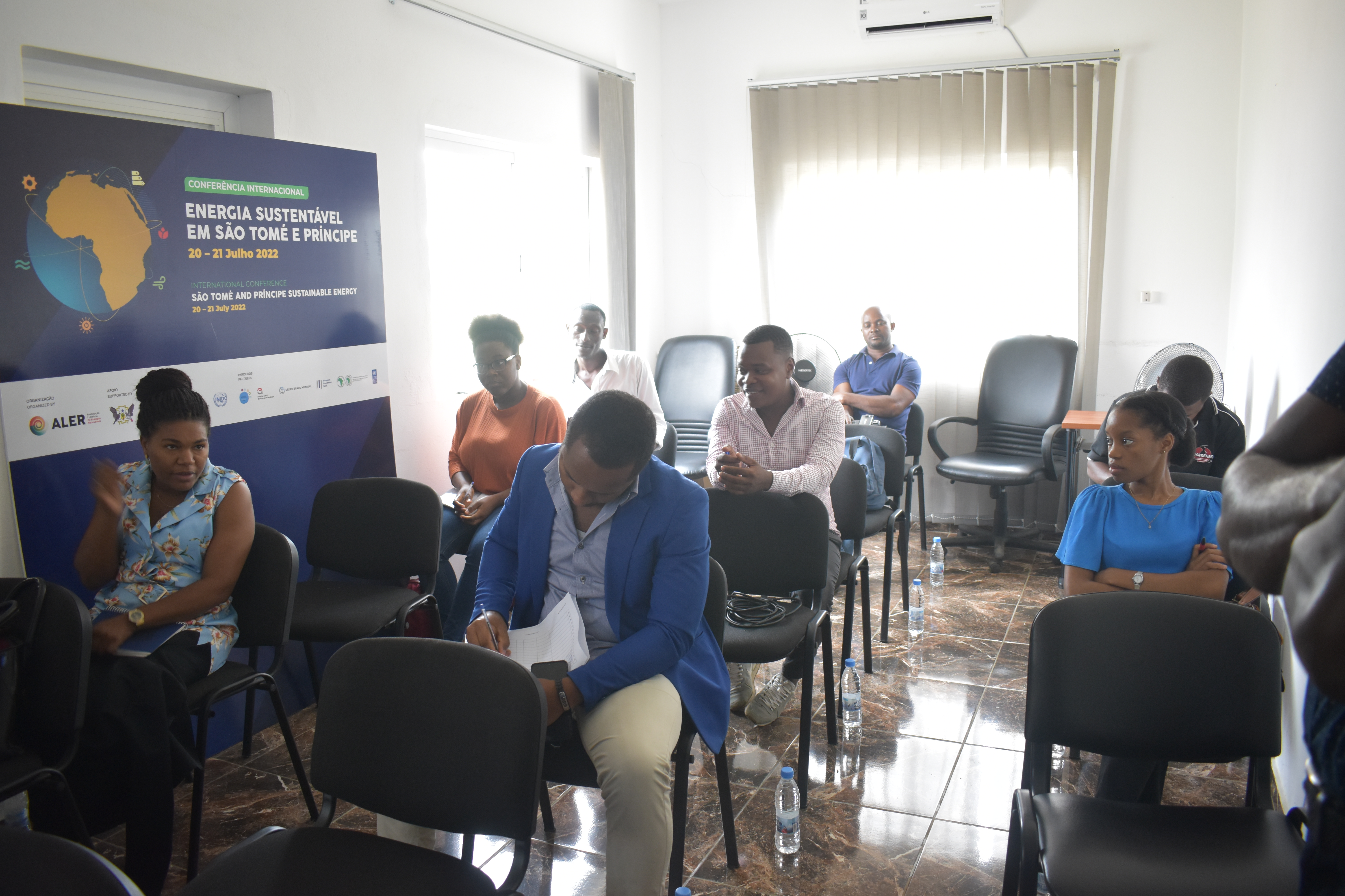 Capacitação juristas e jornalistas